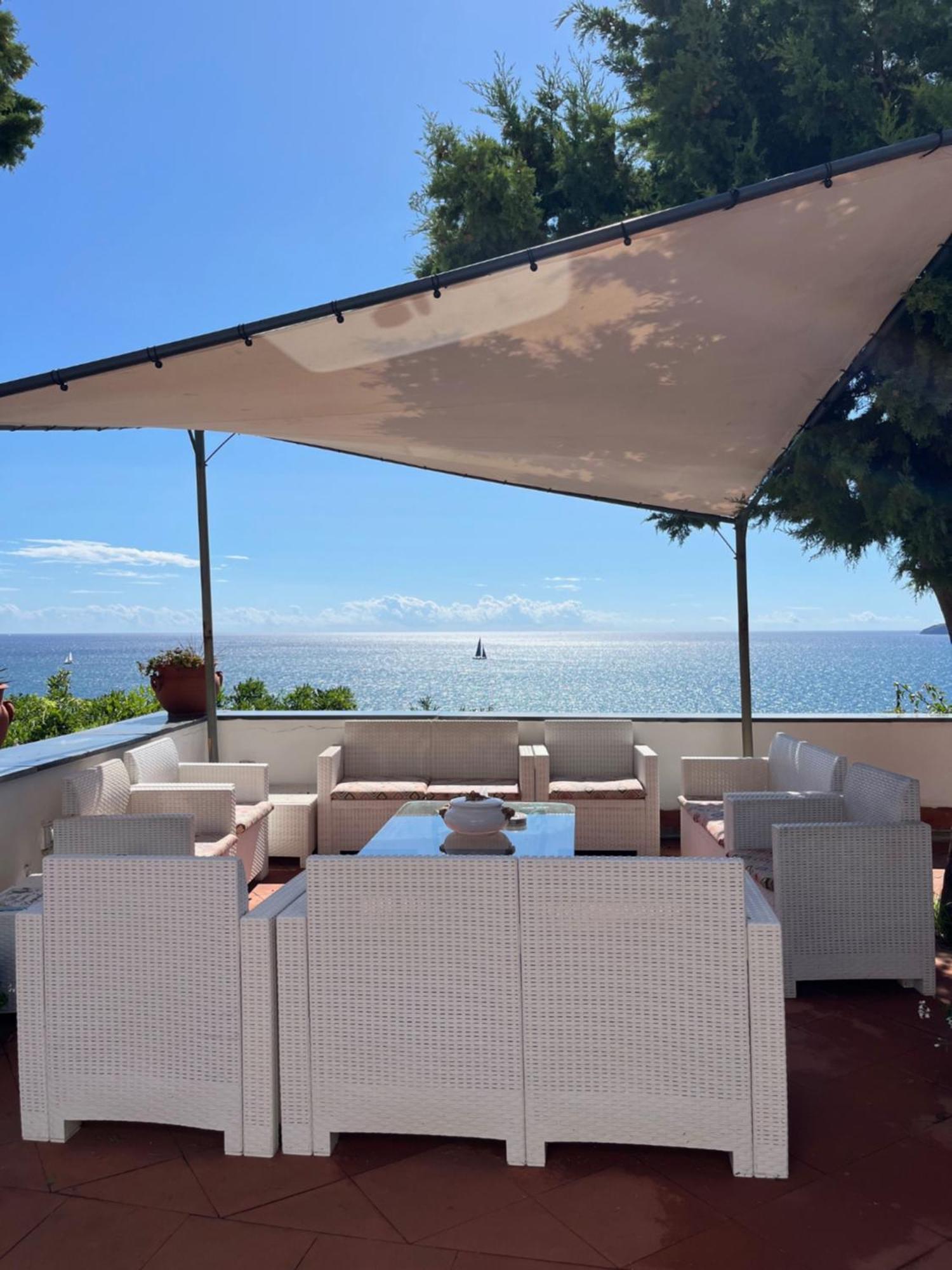 Villa Manni Прочида Экстерьер фото